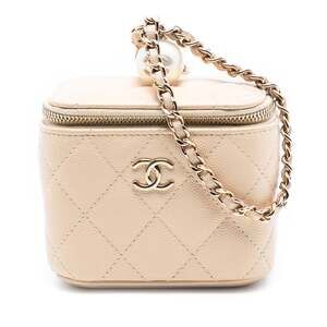 Chanel Tiny Cc Link Vanity Case With #233785C30B